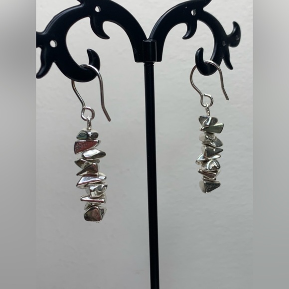 Silpada RARE Sterling Silver NUGGET & ARTSY BEAD ACCENT French Wire Earrings - Picture 3 of 8